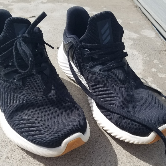 Adidas Unisex AlphabounceShoes - Picture 8 of 9